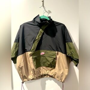 Nike Women’s Sport Windbreaker Size XL Very Good Pre-Owned Condition